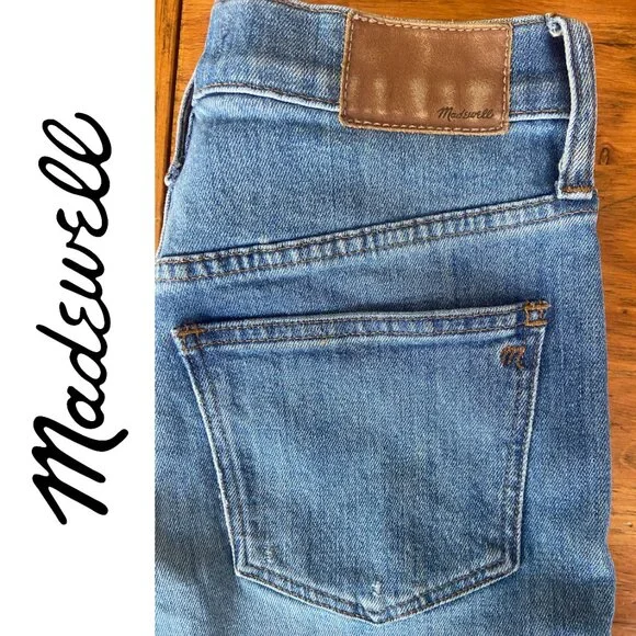 Like New The High-Rise Slim Boyjean Raw Hem Straight Leg Everyday Denim, Sz 24 - Picture 2 of 7